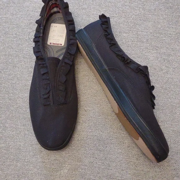 Keds sneakers SZ 8.5 NWOB - Picture 2 of 3